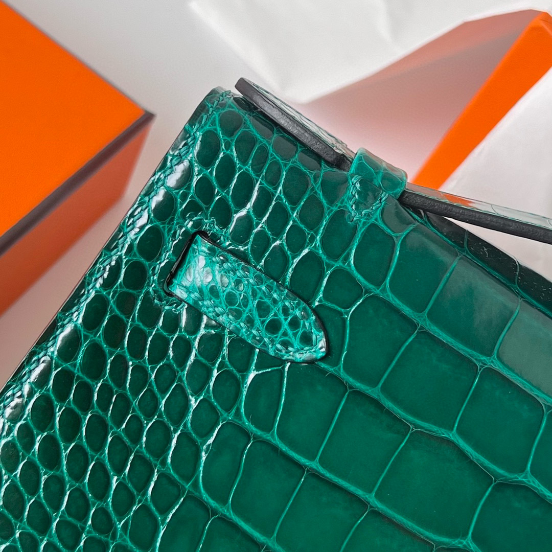 Hermès MiniKelly Pochette Crocodile Shiny Alligator 6Q Emerald