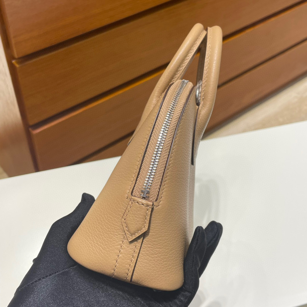 愛馬仕 Hermès Mini Bolide 20cm Evercolor 0M Chai 玛萨拉茶色