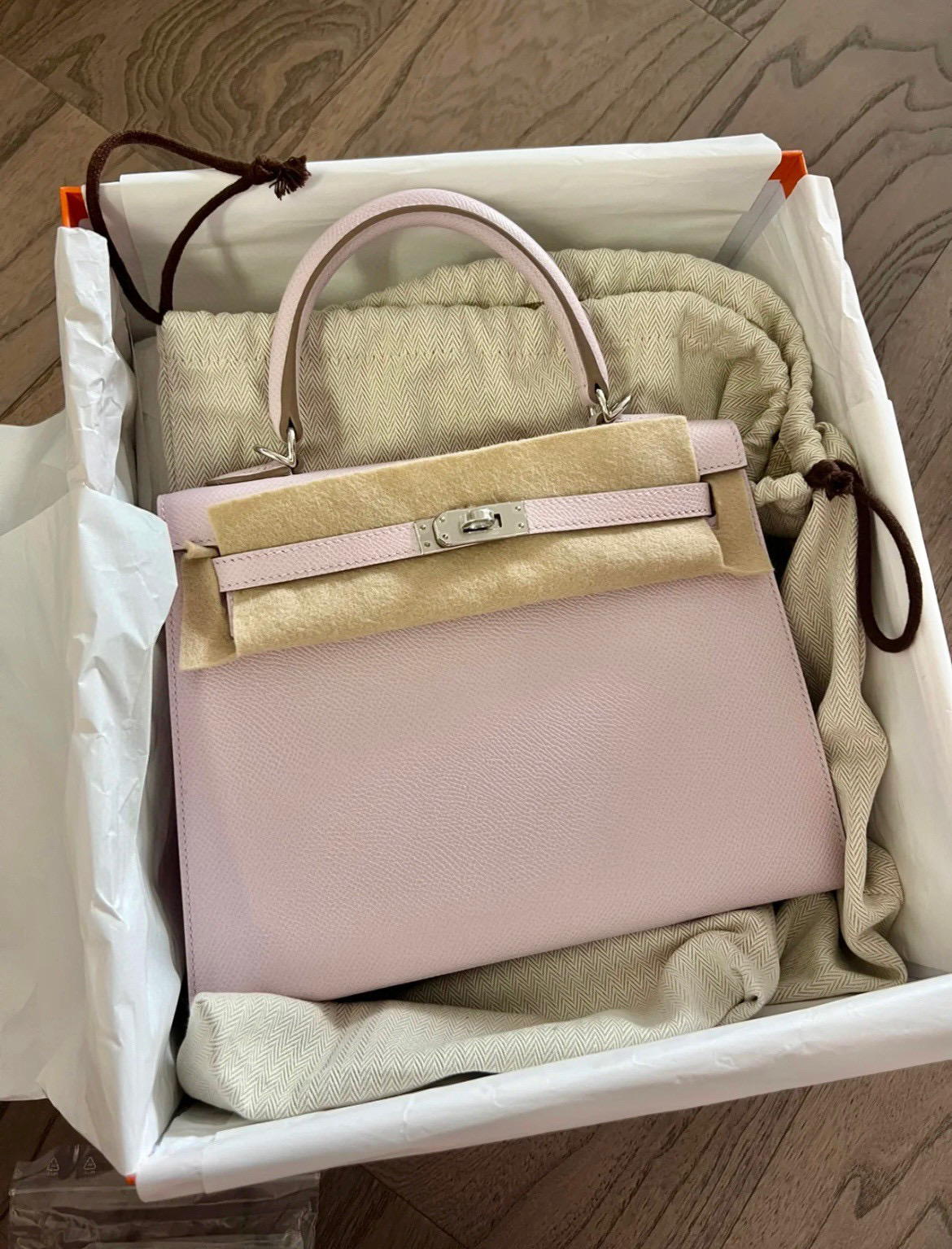 愛馬仕台灣官網 Hermès Kelly Sellier 25 Epsom Mauve Pale 梦幻粉紫