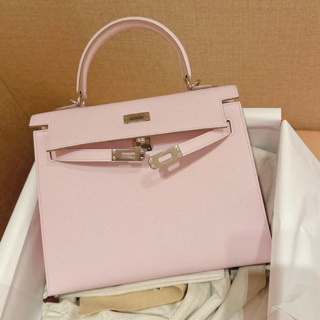 愛馬仕台灣官網 Hermès Kelly Sellier 25 Epsom Mauve Pale 梦幻粉紫