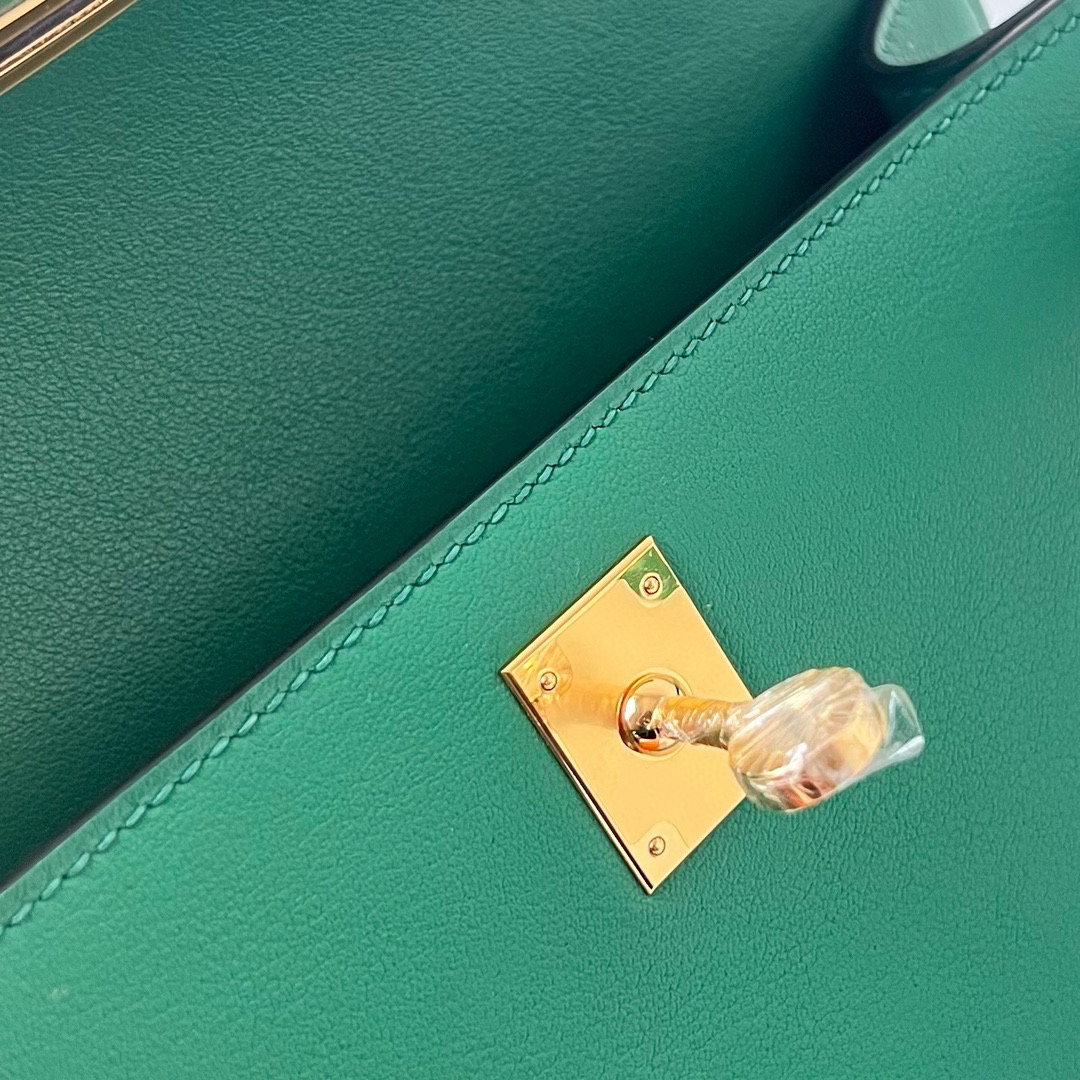 Hermès Kelly Pochette Swift U4 Vert Verigo Golden Hardware