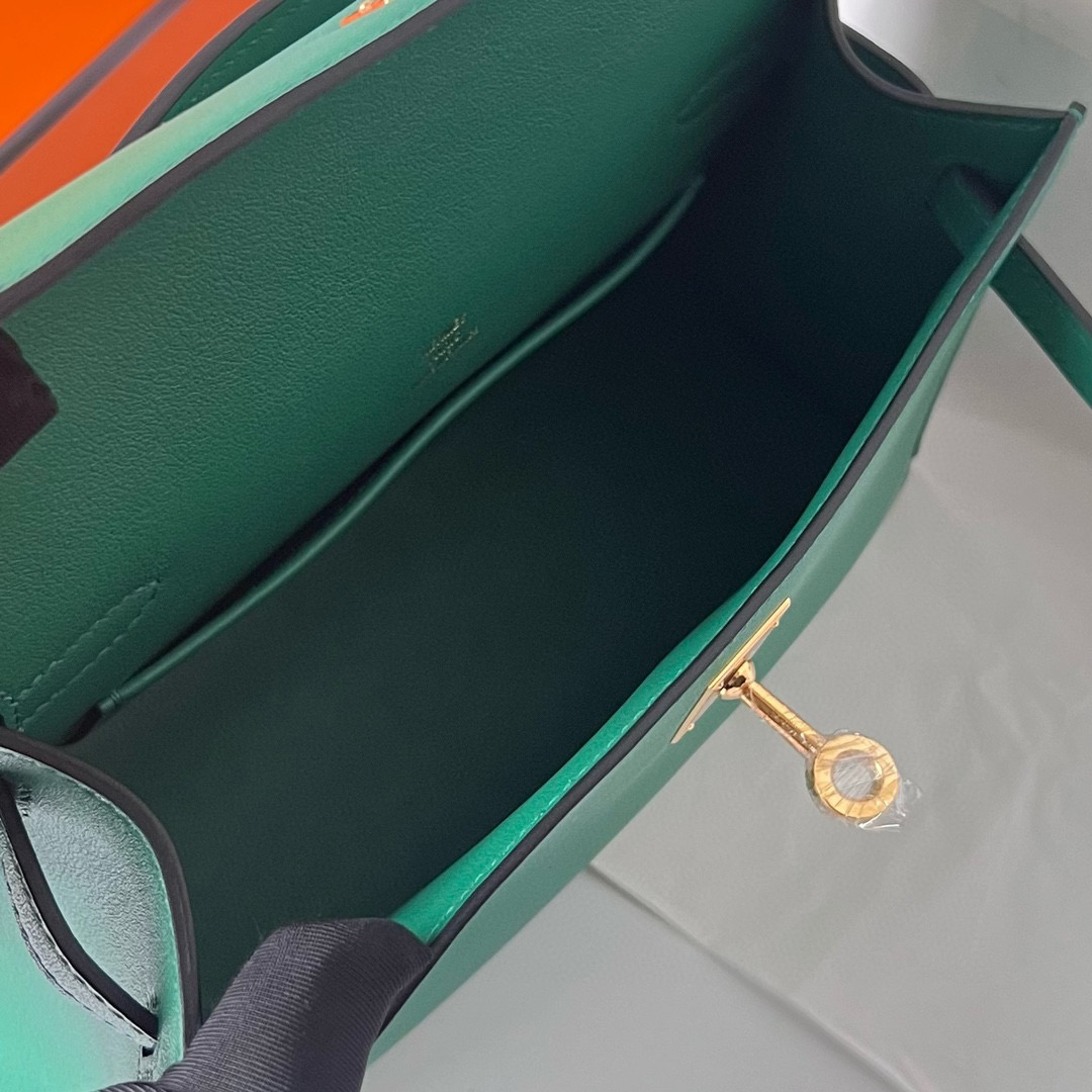 Hermès Kelly Pochette Swift U4 Vert Verigo Golden Hardware