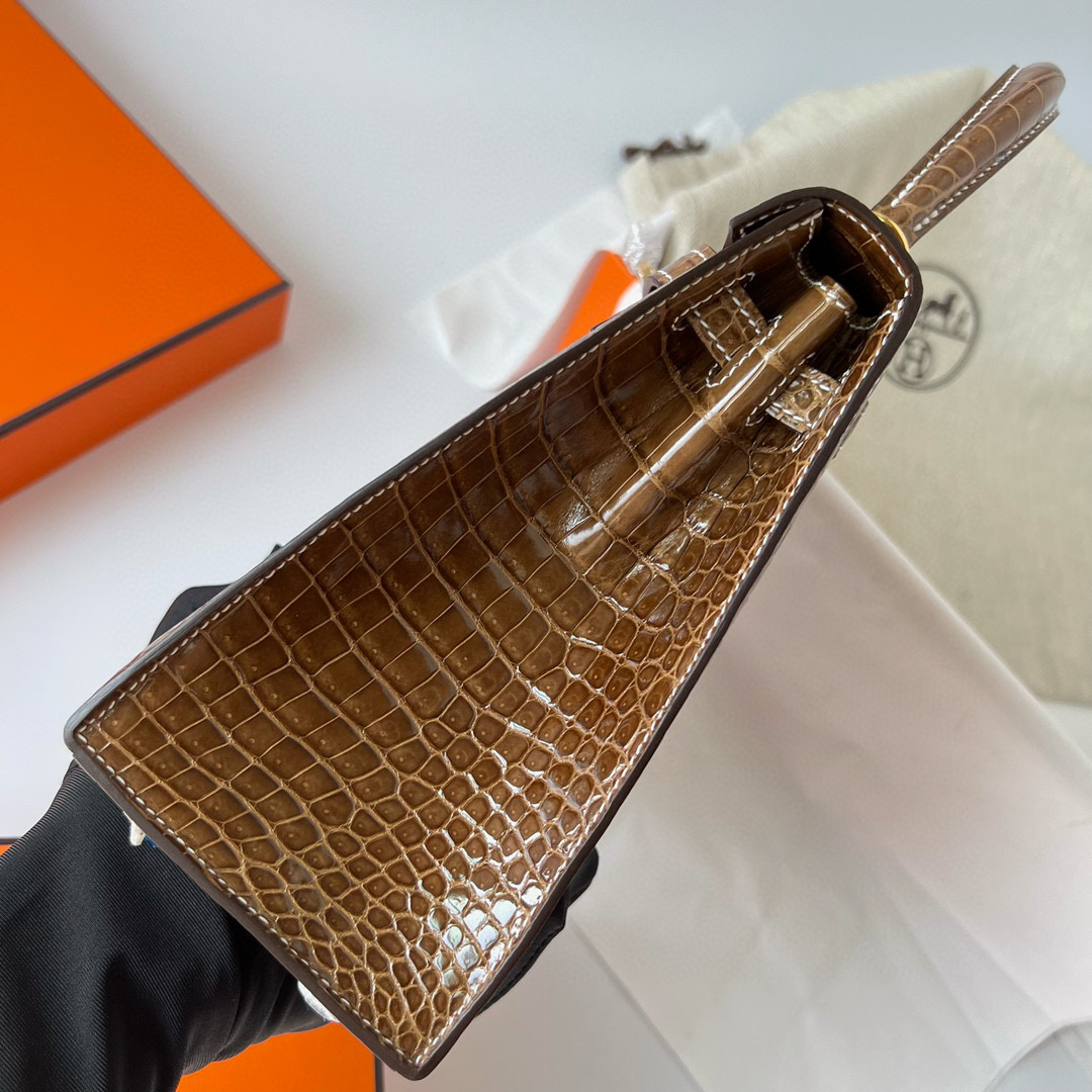 United Arab Emirates Dubai Hermes Kelly 25 Ficelle Porosus Crocodile