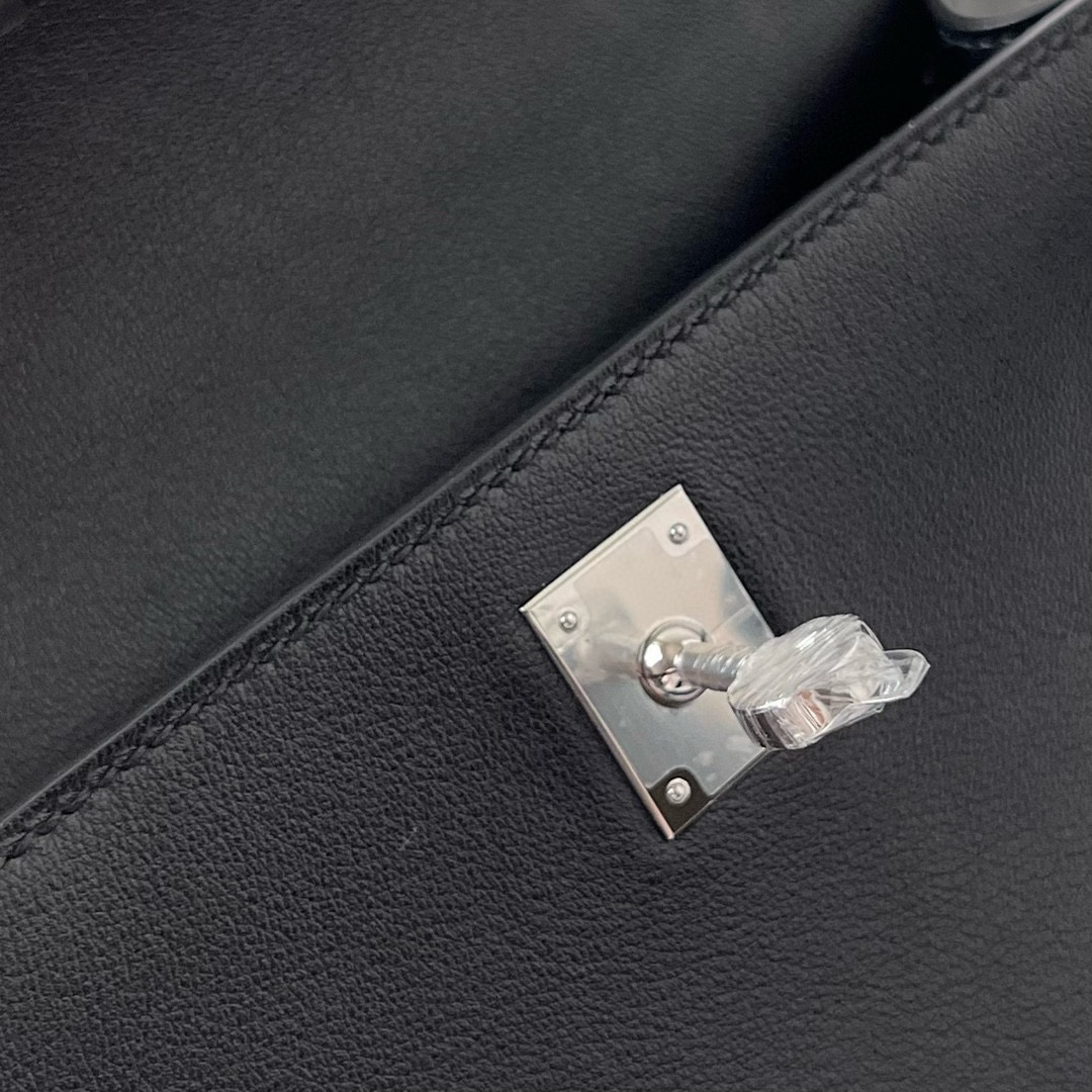 愛馬仕凱莉女包 Hermès Mini Kelly Pochette Swift Noir Silver Hardware