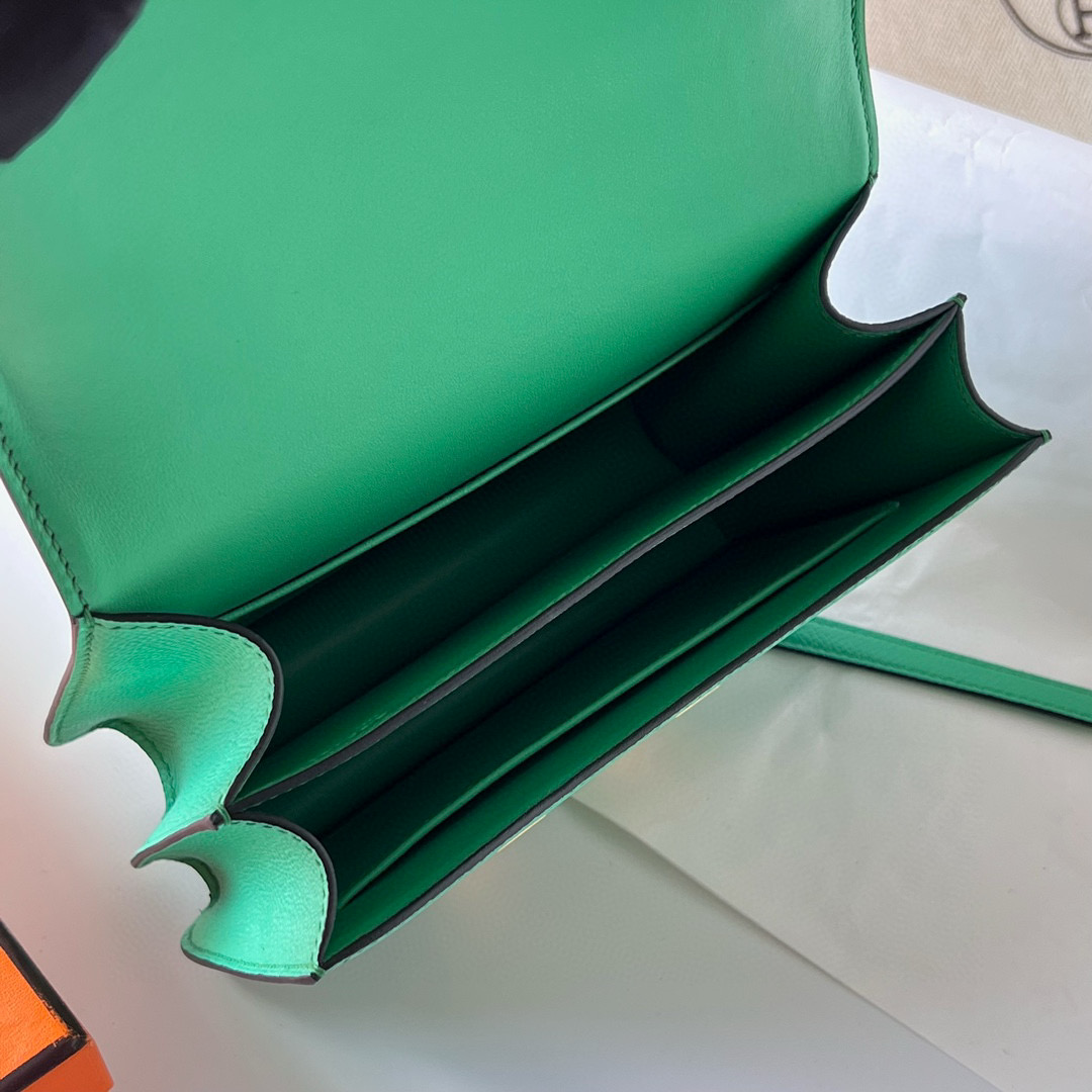 愛馬仕康康包新加坡官方售價 Hermès Constance 18 Epsom 0Z Vert Comics