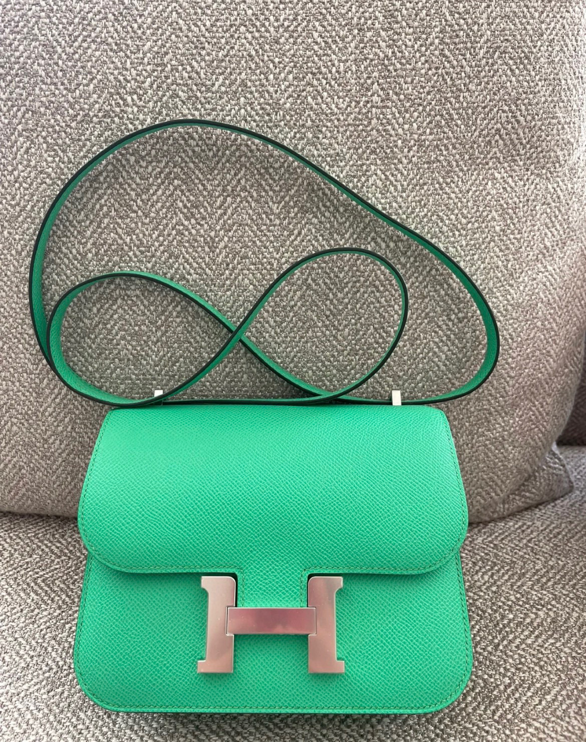 愛馬仕官美國官方網站 Hermès Constance 18cm Epsom 0Z Vert Comics PHW