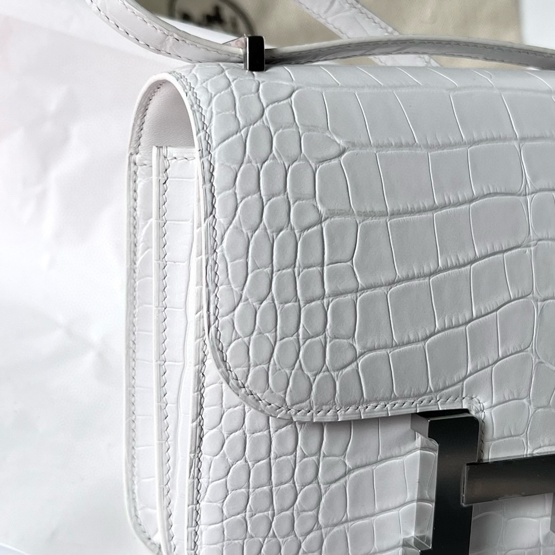 愛馬仕 Hermès Constance 18 01纯白 White Matte Alligator Crocodile Silver Hardware