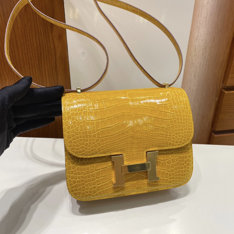 愛馬仕鱷魚皮康康包多錢 Hermès Constance 18cm 9D Jaune Ambe 琥珀黄