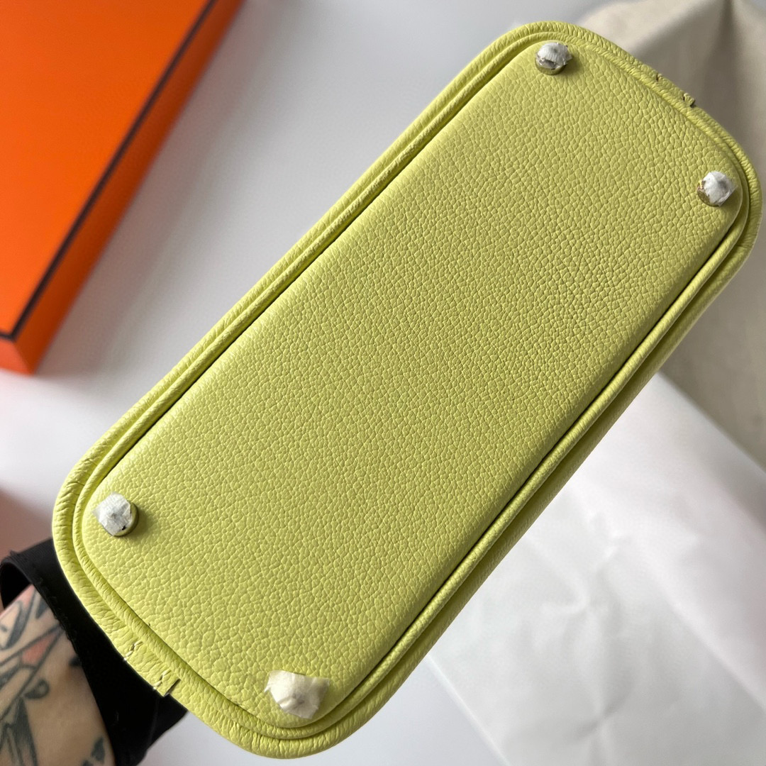 愛馬仕 Hermès 1923 Bolide Mini Chevre R9 Jaune Bourgeon 嫩芽黃 PHW