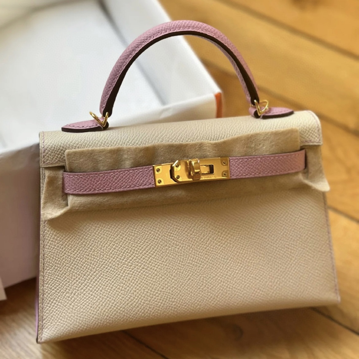 愛馬仕女包價格與圖片 Hermès Kelly Mini II 三拼色 Epsom 奶昔白/錦葵紫