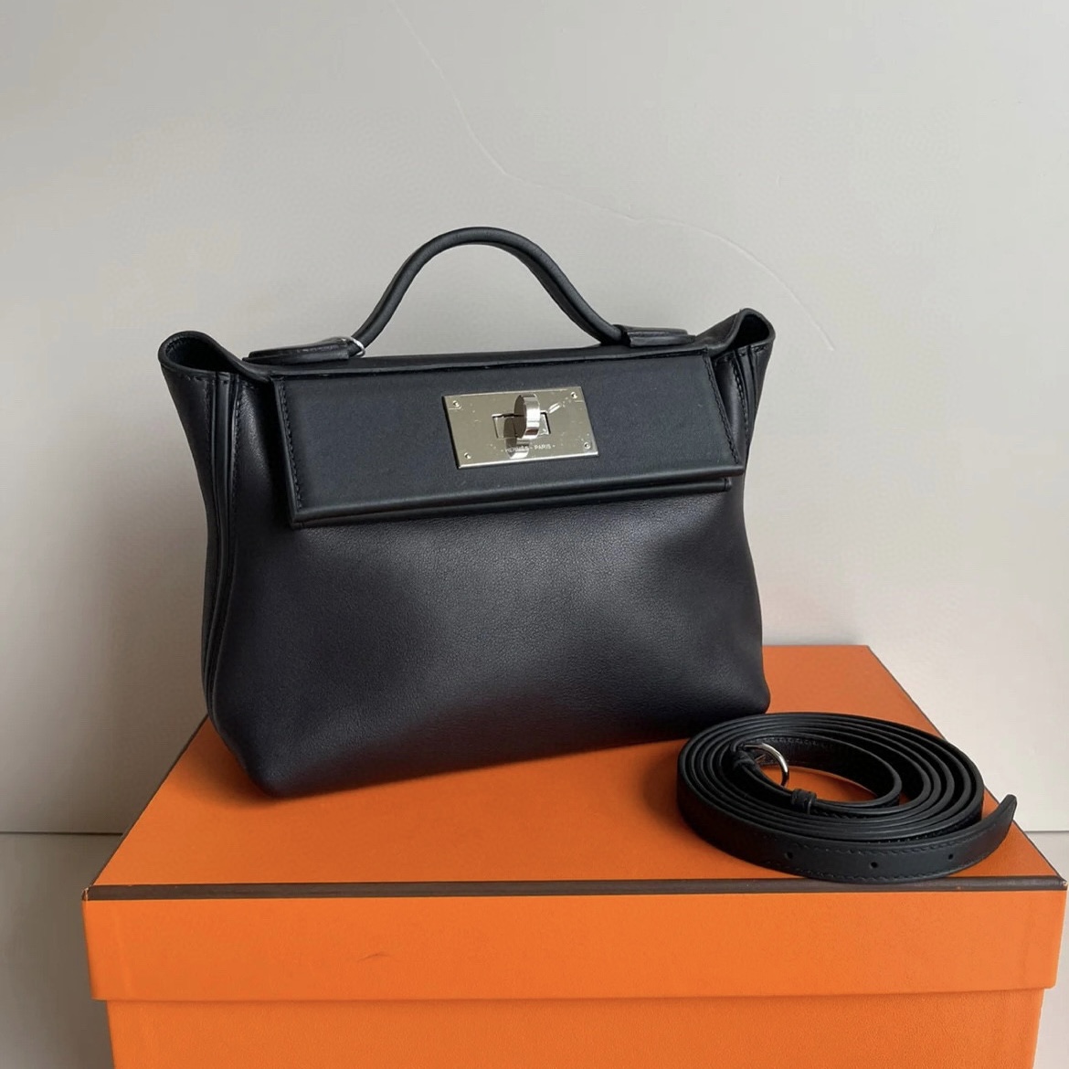 愛馬仕 Hermès Mini 24/24 Bag Evercolor/Swift CK89 Noir 黑色