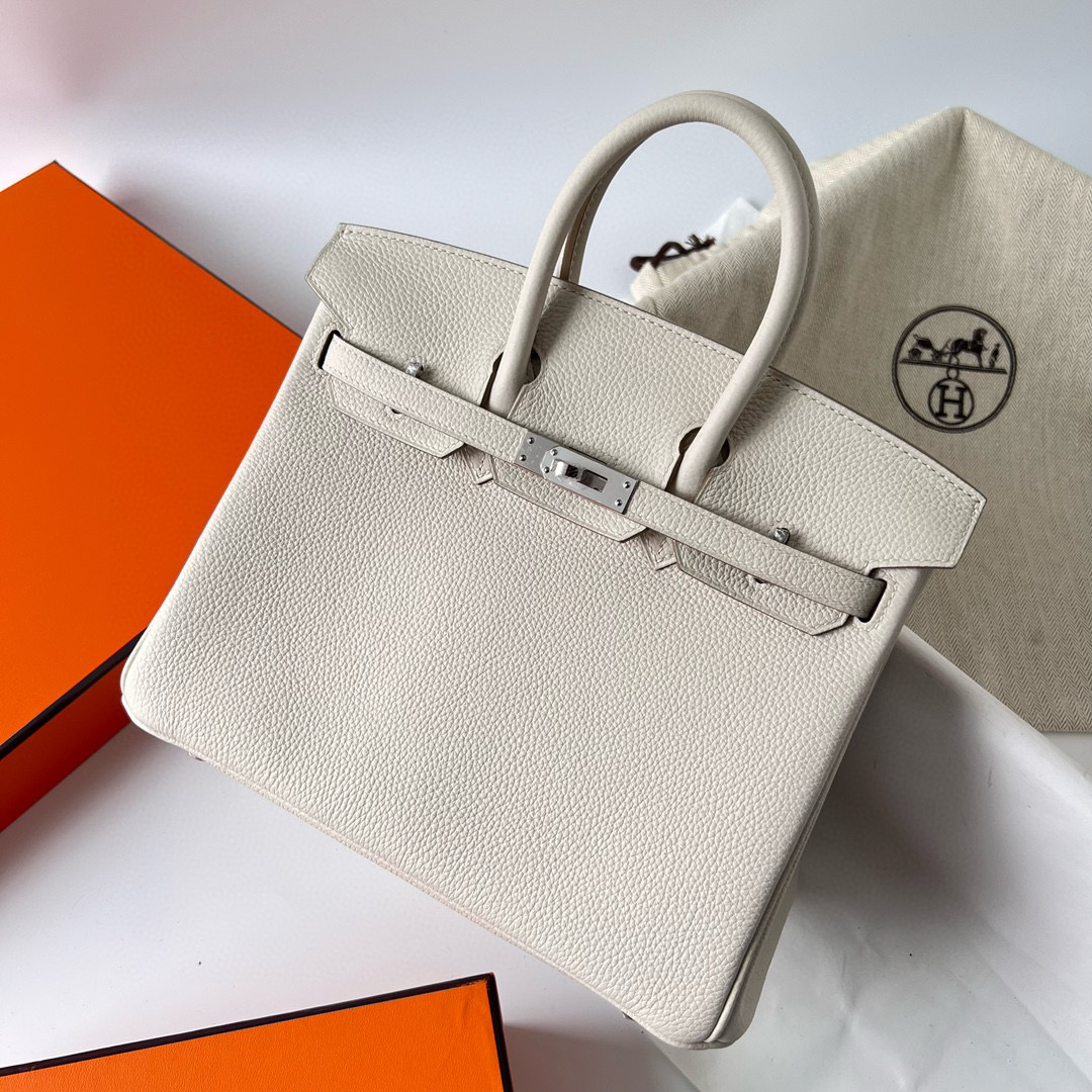 愛馬仕女包價格與圖片限量版 Hermes Birkin 25 Togo CK10 Craie 奶昔白 Silver Hardware