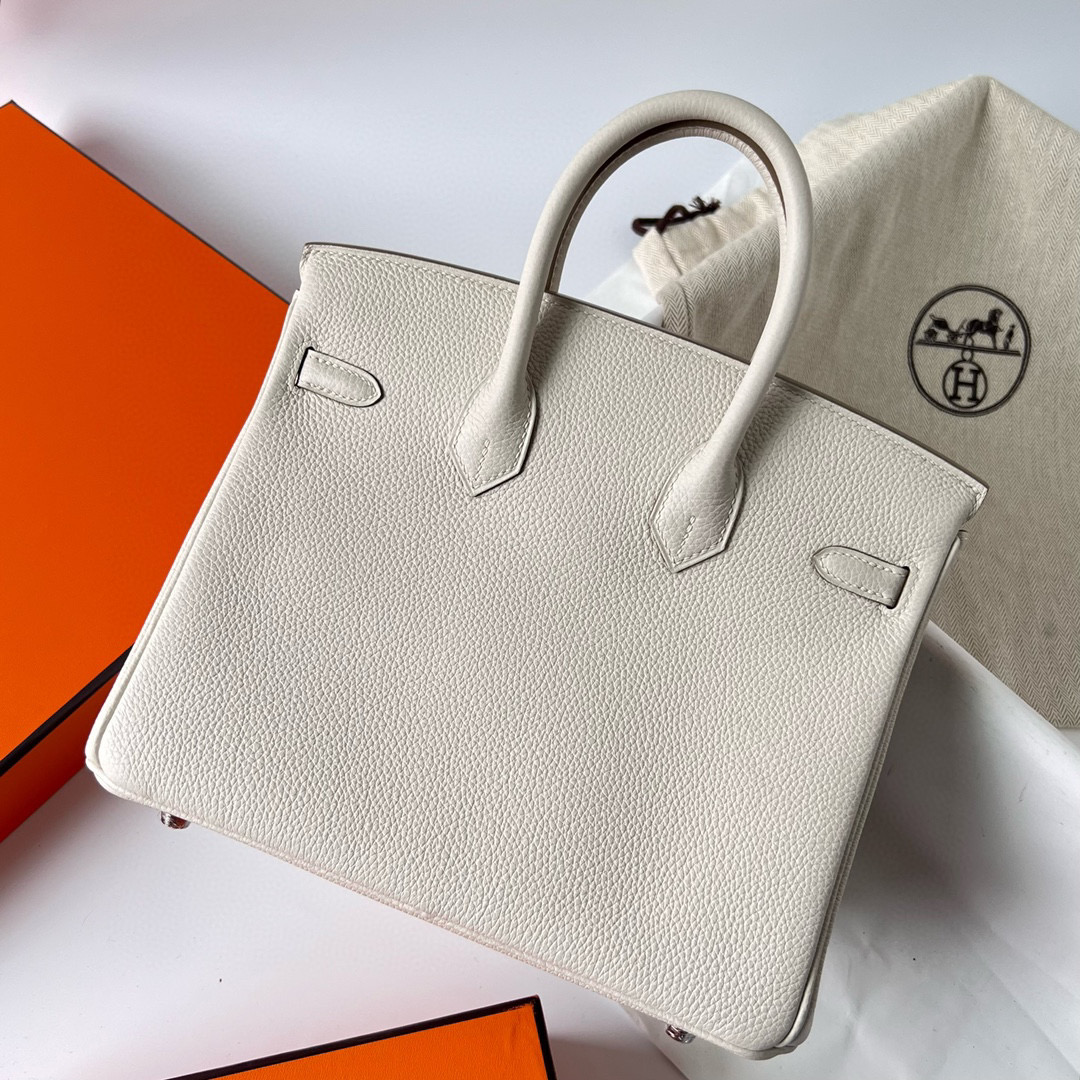 愛馬仕女包價格與圖片限量版 Hermes Birkin 25 Togo CK10 Craie 奶昔白 Silver Hardware