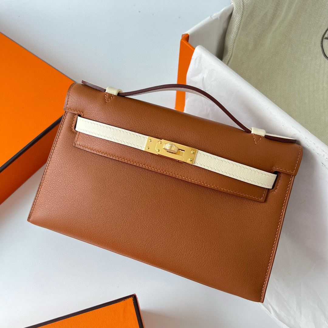 Hermes Kelly Pochette Swift Nata GHW Stamp Z