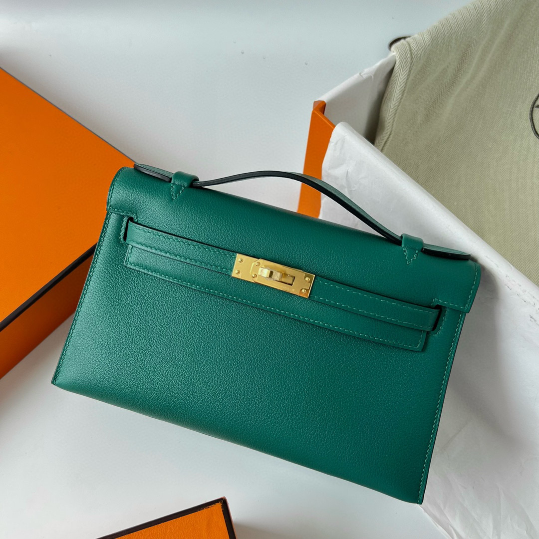 愛馬仕2024新款包女士 Hermes Kelly Pochette Swift Z6 Malachite 孔雀綠 GHW