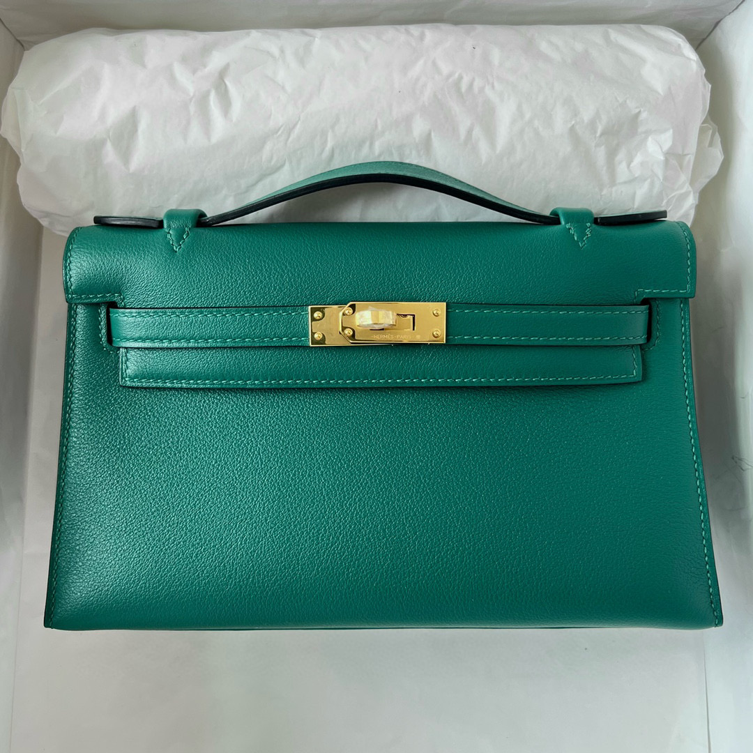 愛馬仕2024新款包女士 Hermes Kelly Pochette Swift Z6 Malachite 孔雀綠 GHW