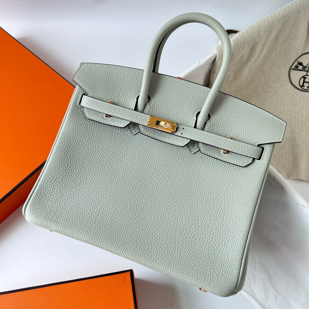 愛馬仕鉑金包售價突破10萬元 Hermes Birkin 25 Togo 0W Gris Neve 水晶灰 gold hardware