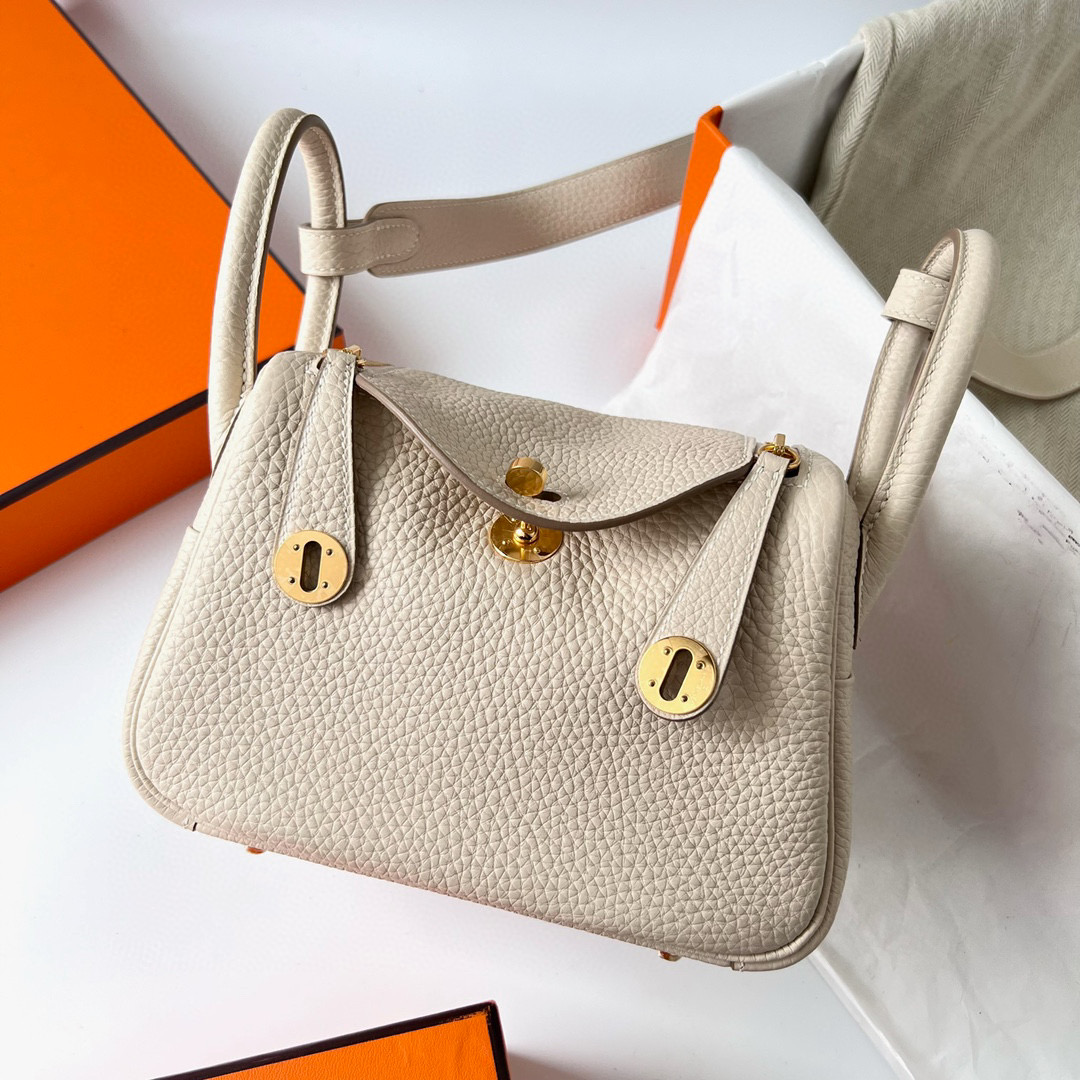 愛馬仕 Hermes Mini Lindy Clemence Craie 奶昔白 Golden Hardware