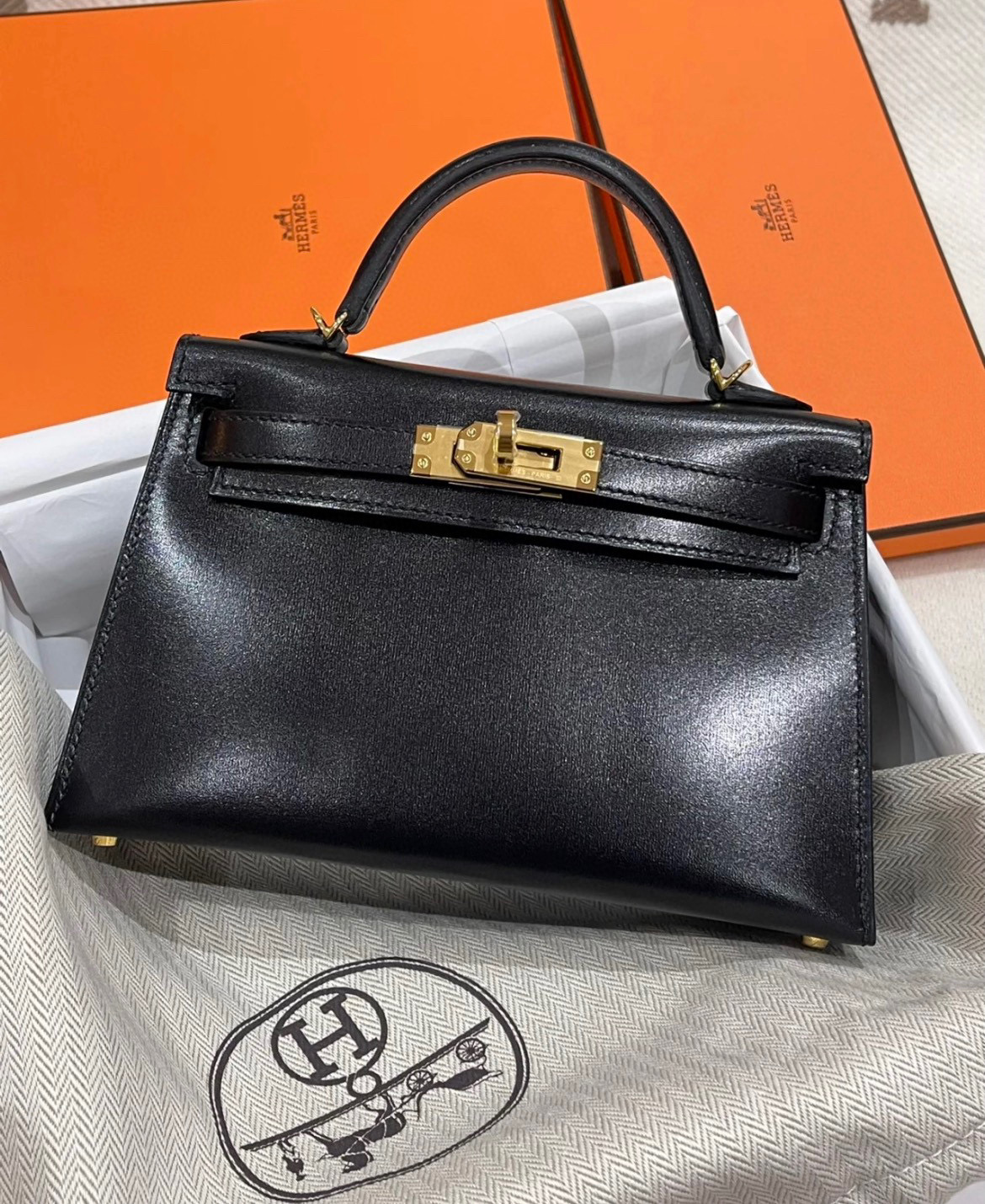 愛馬仕女包Kelly價格 Hermes Kelly Sellier 20 Boxcalf CC89 Noir Golden Hardware