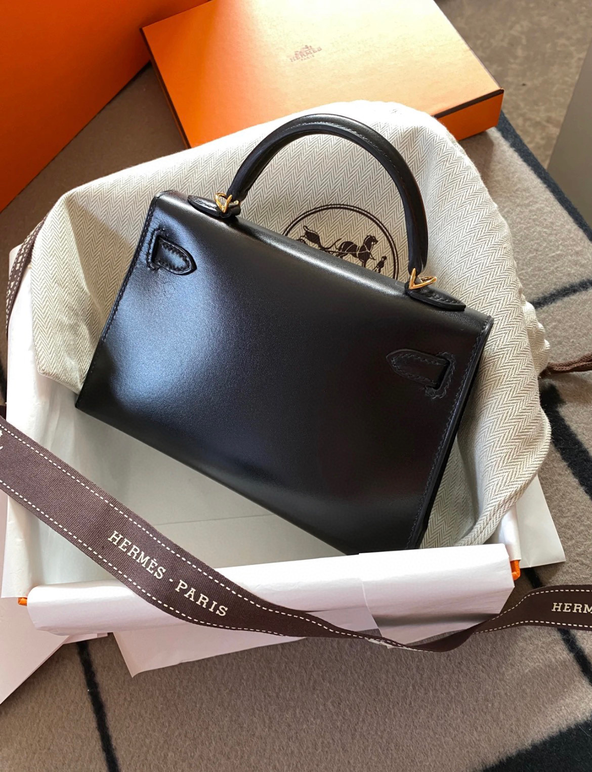 愛馬仕女包Kelly價格 Hermes Kelly Sellier 20 Boxcalf CC89 Noir Golden Hardware