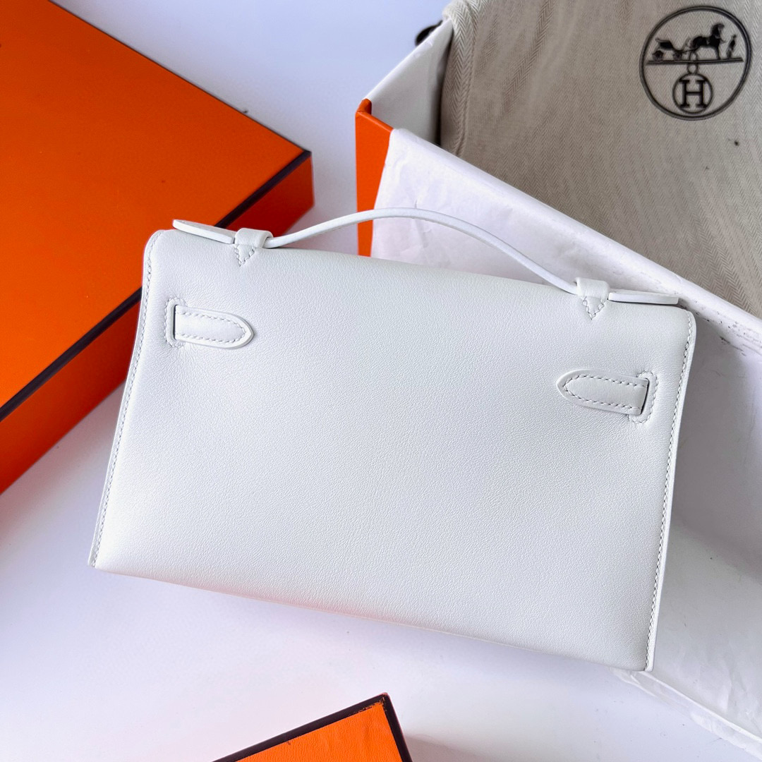 愛馬仕官方網站旗艦店 Hermès Kelly Pochette Swift 純白 White 銀扣