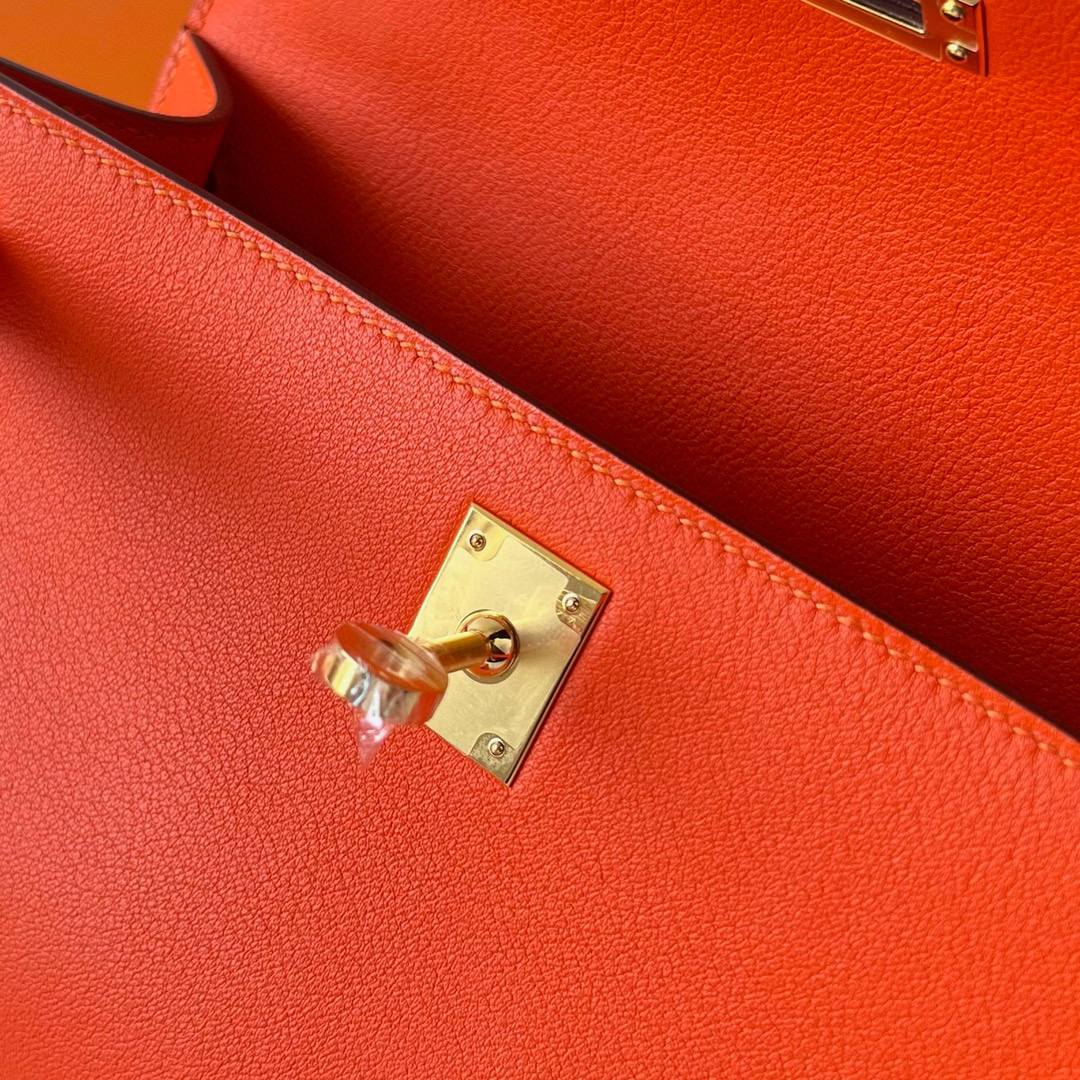 愛馬仕中國官方網站 Hermès Kelly Pochette Swift 9J Feu 火焰橙 Golden Hardware