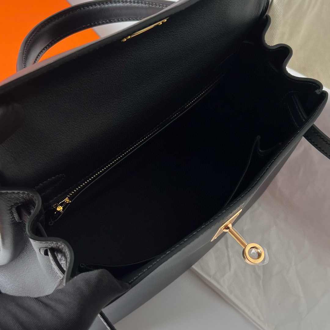 愛馬仕幾款經典包包 Hermès Kelly Retourne 25 Swift Noir 黑色 Golden Hardware