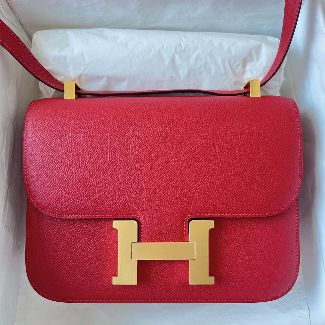 愛馬仕最火的三款包買多大的 Hermès Constance 1-24 Epsom 鏡子款 國旗紅